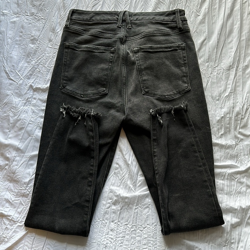 Good American Distressed faded black Jeans - Picture 2 of 3
